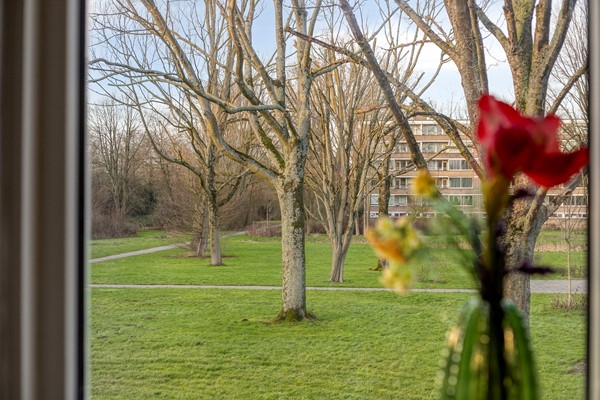 Medium property photo - Edmond Hellenraadstraat 130, 3067 NV Rotterdam