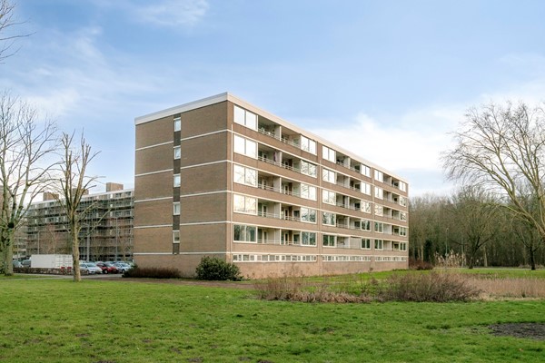 Medium property photo - Edmond Hellenraadstraat 130, 3067 NV Rotterdam