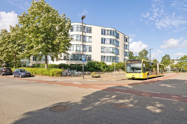 Onder bod: Aartsbisschop Romerostraat 630, 3573AW Utrecht