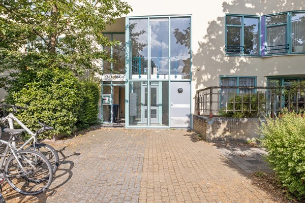 Medium property photo - Aartsbisschop Romerostraat 630, 3573 AW Utrecht