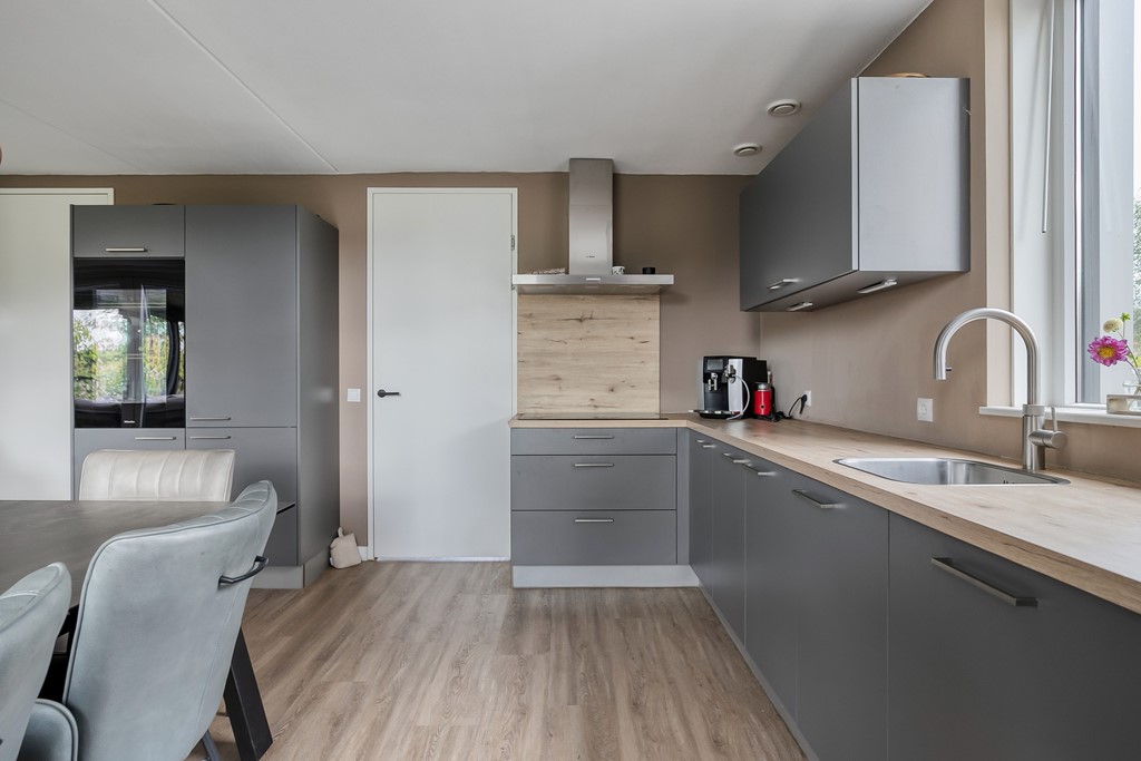 DenDrul19r1165439NRLinden-16.jpg DenDrul19r1165439NRLinden-16.jpg