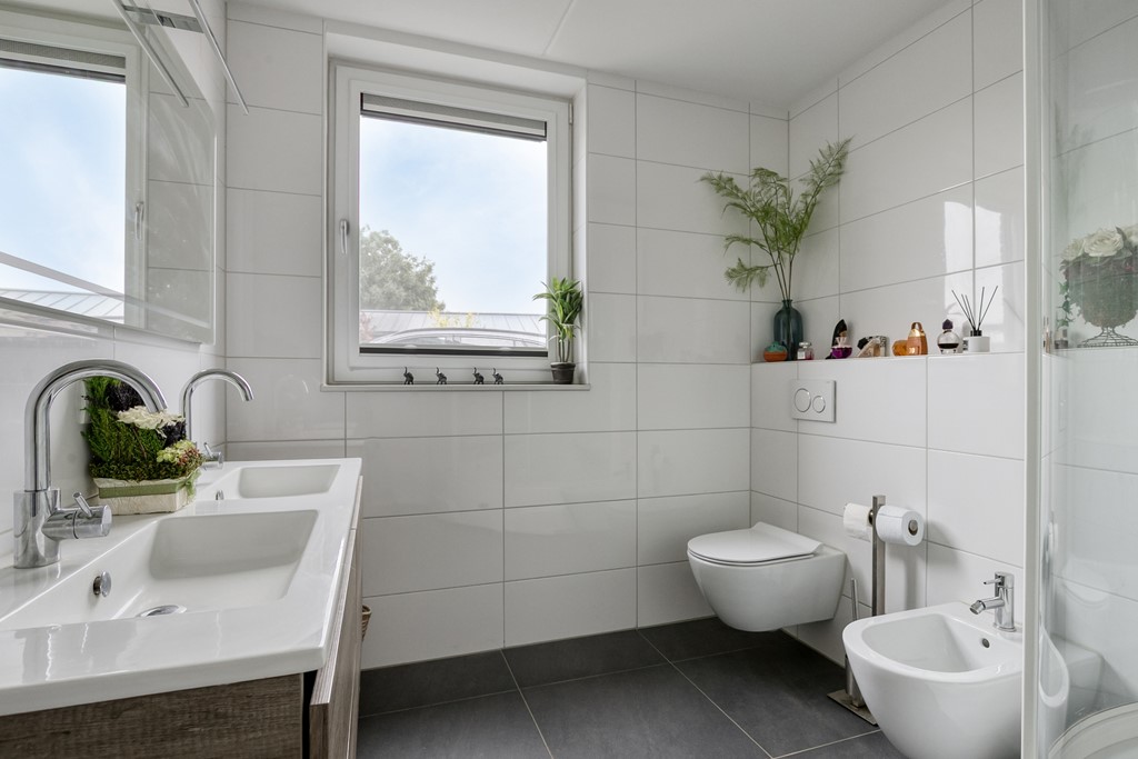 DenDrul19r1165439NRLinden-21.jpg DenDrul19r1165439NRLinden-21.jpg