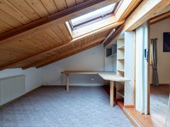 Casa trifamiliare in posizione panoramica con garage, posti macchina e cortile interno - Foto 30