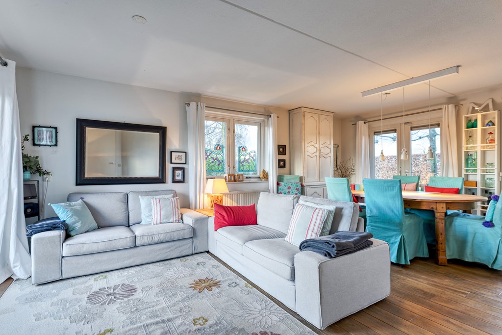 img-10.jpg img-10.jpg