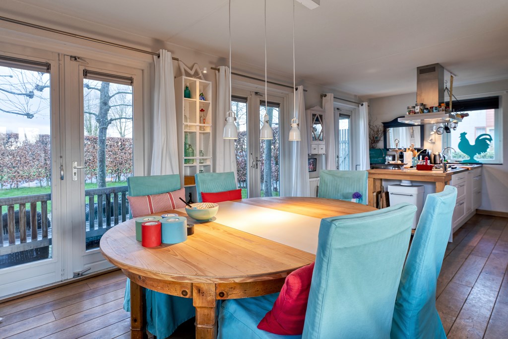 img-11.jpg img-11.jpg