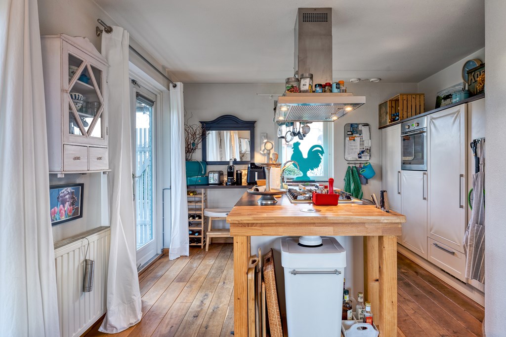 img-12.jpg img-12.jpg