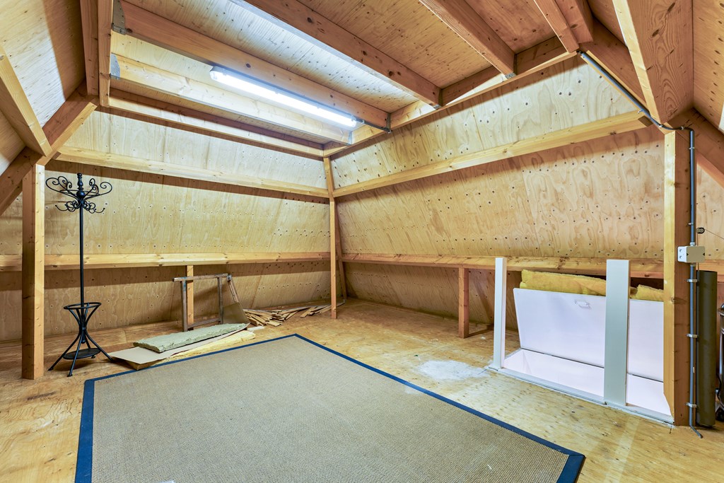 img-17.jpg img-17.jpg