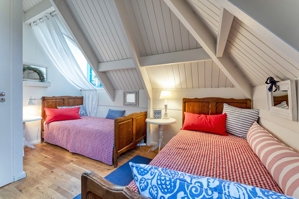 img-19.jpg img-19.jpg