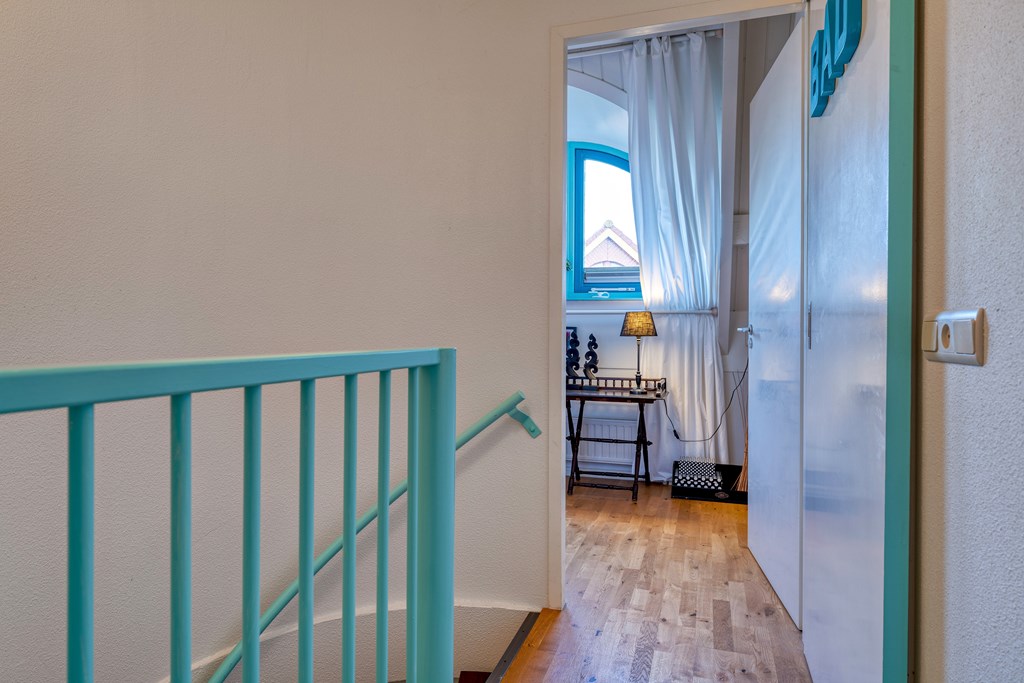 img-20.jpg img-20.jpg