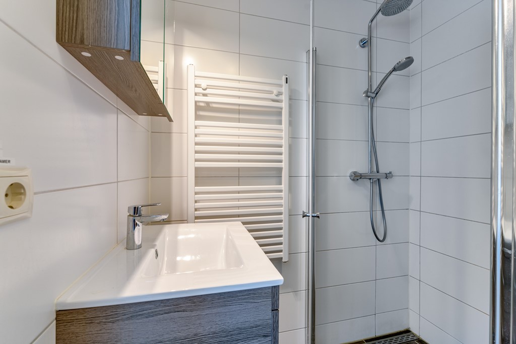 img-10.jpg img-10.jpg