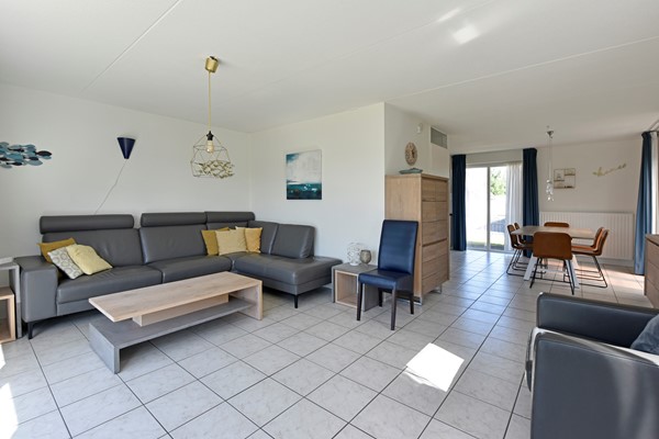 Medium property photo - Nieuwesluisweg 1-101, 4511 RG Breskens