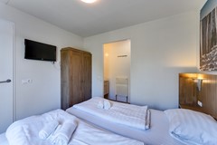 img-10.jpg