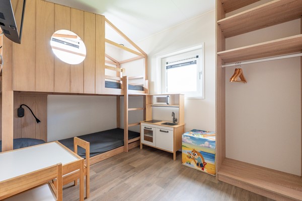 Medium property photo - Zeedijk 24-949, 4504 PN Nieuwvliet