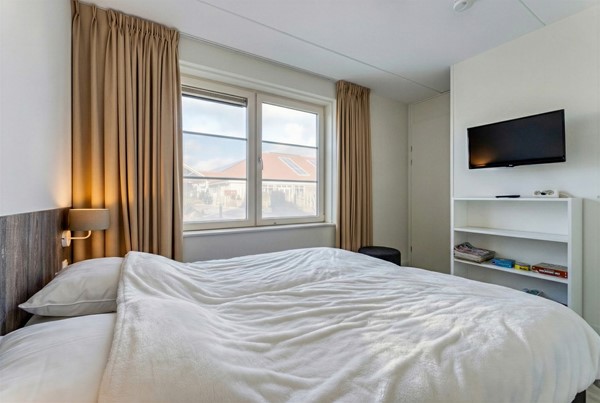 Medium property photo - Zeedijk 24-128, 4504 PN Nieuwvliet