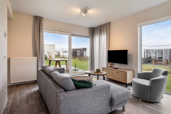 Medium property photo - Zeedijk 24-490, 4504 PN Nieuwvliet