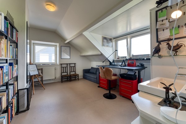 Foto - Te koop: De Stelle 21 
Rust, ruimte en uitzicht op enkele minuten van zee