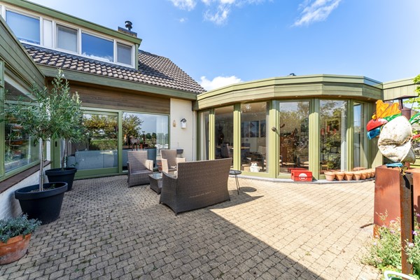 Foto - Te koop: De Stelle 21 
Rust, ruimte en uitzicht op enkele minuten van zee