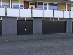 garage vollenhovenlaan utrecht.jpg