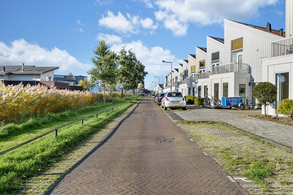 Medium property photo - Ruisvoornvijver 17, 2492 MN The Hague