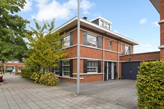 Verkocht: Heerlijk ruim herenhuis met grote garage en prachtig uitzicht!