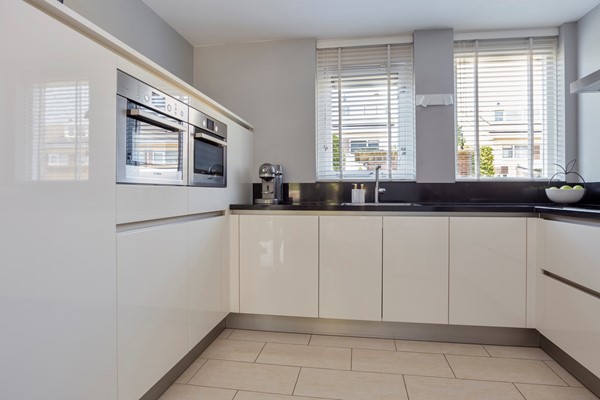 Medium property photo - Distelveld 8, 2492 LR Den Haag