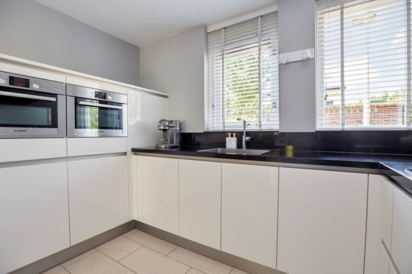 Medium property photo - Distelveld 8, 2492 LR Den Haag