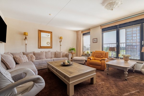 Medium property photo - Simon Carmiggelthof 248, 2492 JN Den Haag