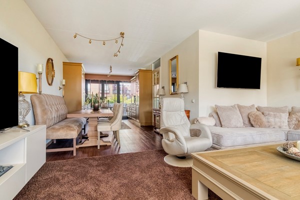 Medium property photo - Simon Carmiggelthof 248, 2492 JN Den Haag