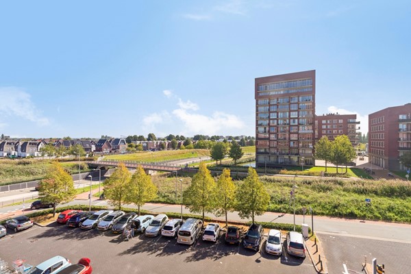 Medium property photo - Simon Carmiggelthof 248, 2492 JN Den Haag
