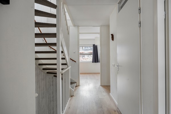 Medium property photo - Hoofpolderstraat 9, 2493 XD Den Haag