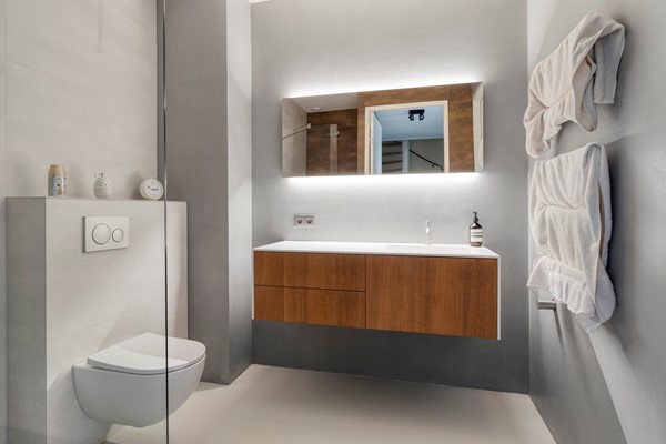 For rent: Houthavenkade 70, 1014 ZB Amsterdam