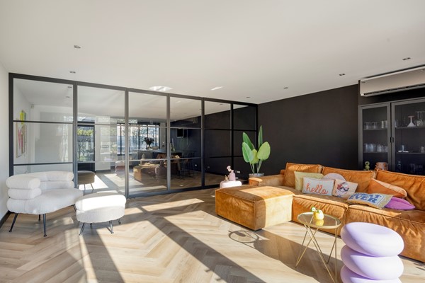 Medium property photo - Hoevelakenstraat 64, 5045 GD Tilburg