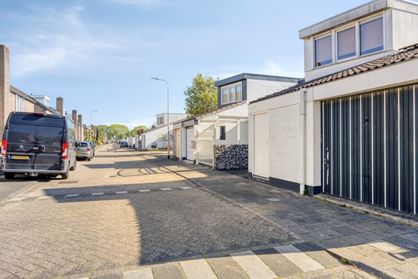 Medium property photo - Hoevelakenstraat 64, 5045 GD Tilburg