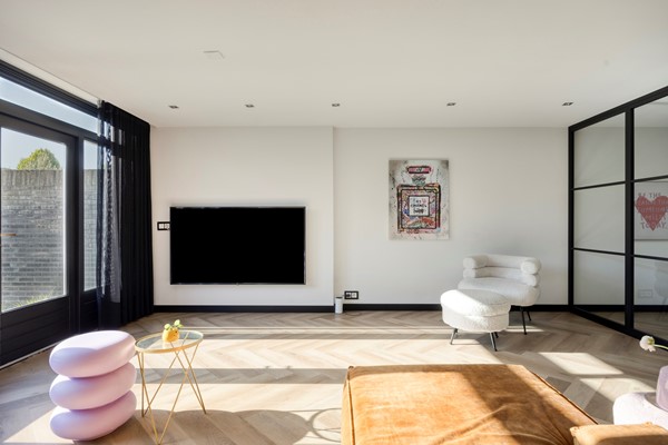 Medium property photo - Hoevelakenstraat 64, 5045 GD Tilburg