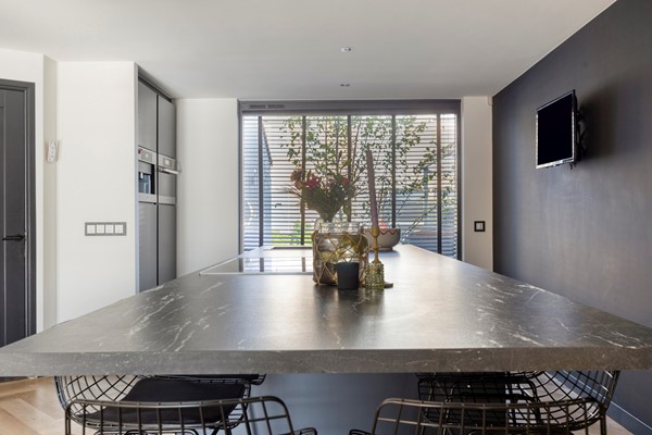Medium property photo - Hoevelakenstraat 64, 5045 GD Tilburg