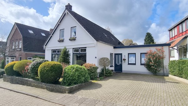 Te koop: DUBBELE BEWONING / ENORM BIJGEBOUW!