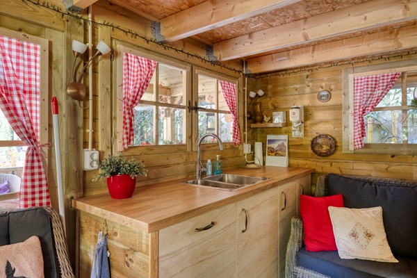 Medium property photo - Heelsumseweg 59, 6874 BB Wolfheze