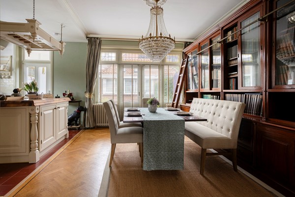 Medium property photo - Van Goghstraat 2, 6813 HG Arnhem