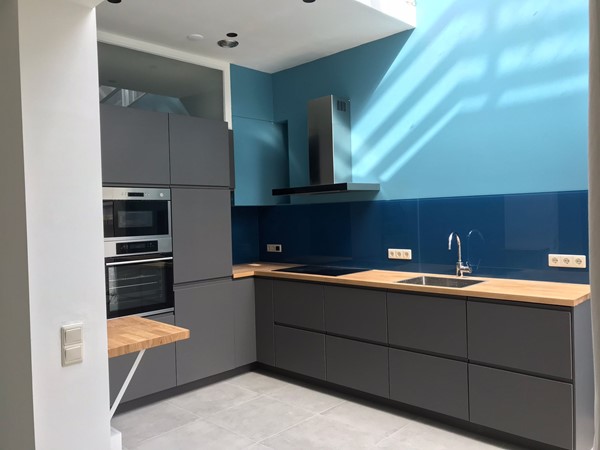 Te huur: Zeer ruim en nieuwbouw 1 slaapkamer appartement te huur in de Binnen stad van Maastricht met een prachtige privétuin TOPPER!