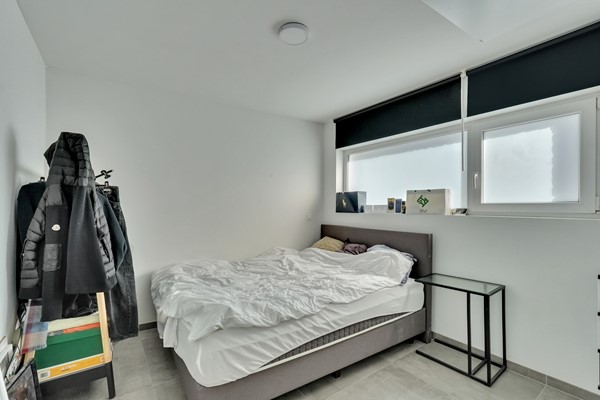 Foto - Te koop: Veelzijdig handelspand in hartje Lanaken waar wonen, werken en leven samenkomen onder één dak!
