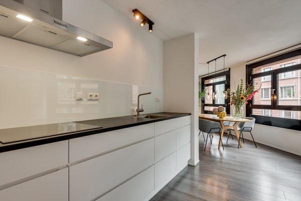 Foto - Te huur: Magnifiek ruim 2-slaapkamer appartement te huur op een TOP-locatie in het centrum (Wyck) van Maastricht