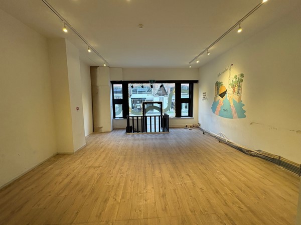 Medium property photo - Hobbemastraat 9, 1071 XZ Amsterdam