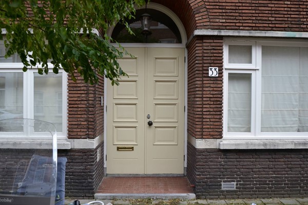 Medium property photo - De Ruijterstraat, 2518 AN The Hague