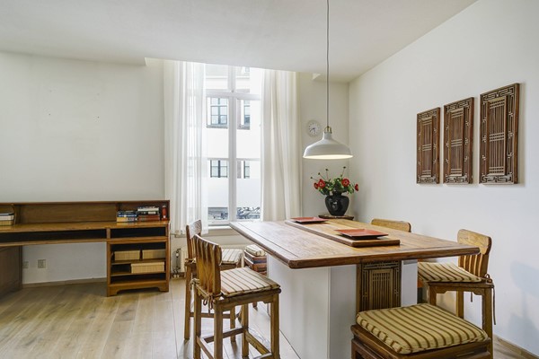 Medium property photo - Westeinde, 2512 GS Den Haag