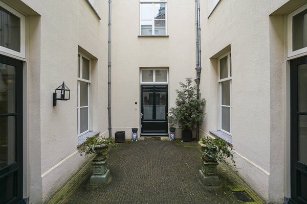 Medium property photo - Westeinde, 2512 GS Den Haag