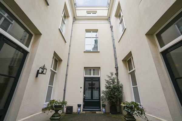 Medium property photo - Westeinde, 2512 GS Den Haag