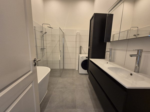 Medium property photo - Witte de Withstraat, 2518 CT Den Haag