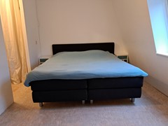 bed2.jpg