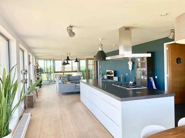 Medium property photo - Tjalie robinsonduin 17, 2566 HE The Hague