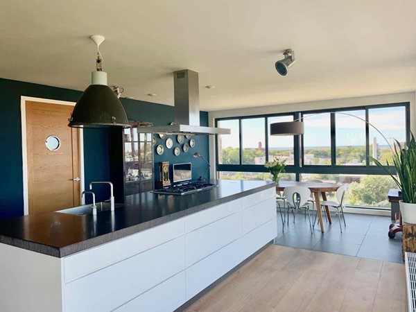 Medium property photo - Tjalie robinsonduin 17, 2566 HE The Hague